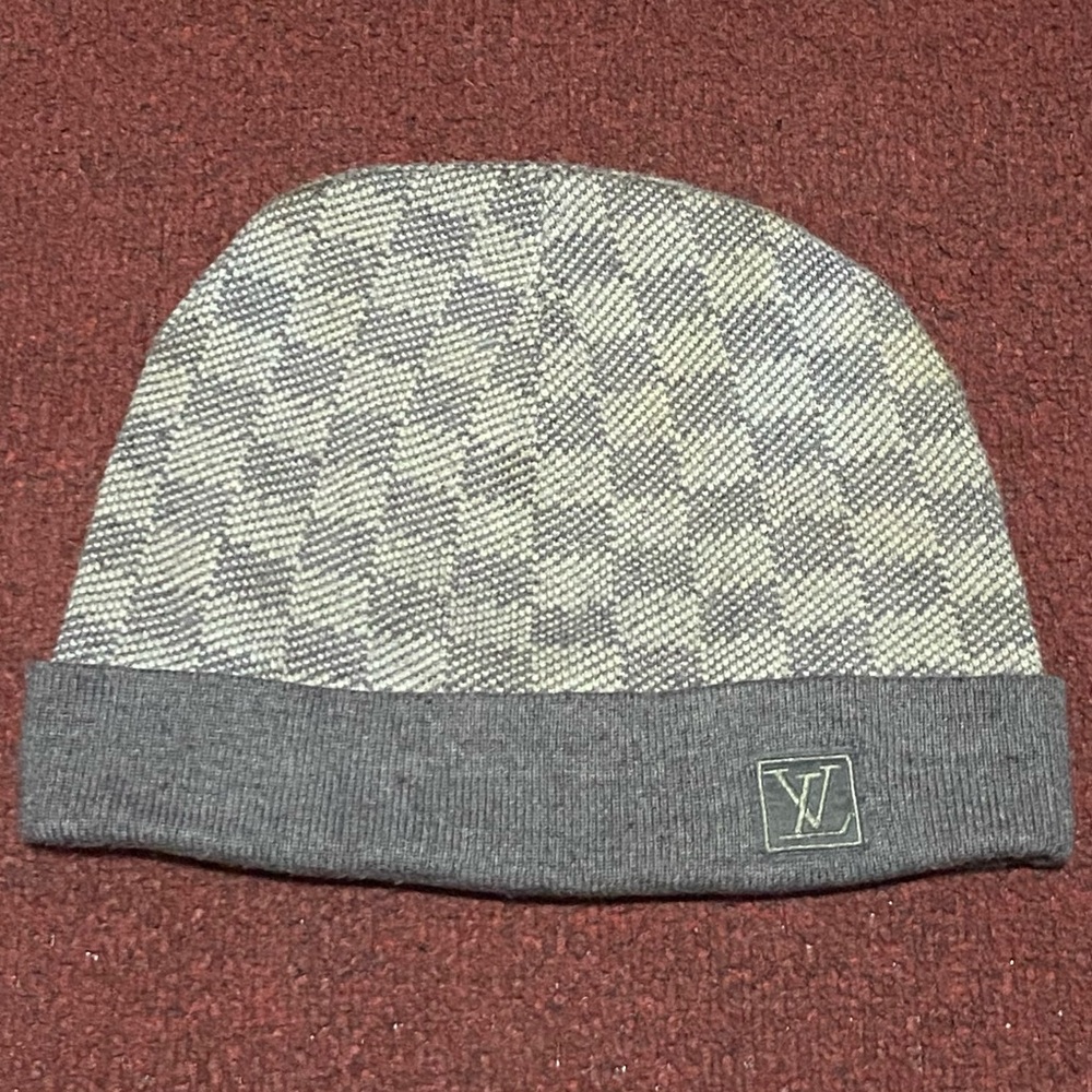 Louis Vuitton Black and Cream Knit Hat